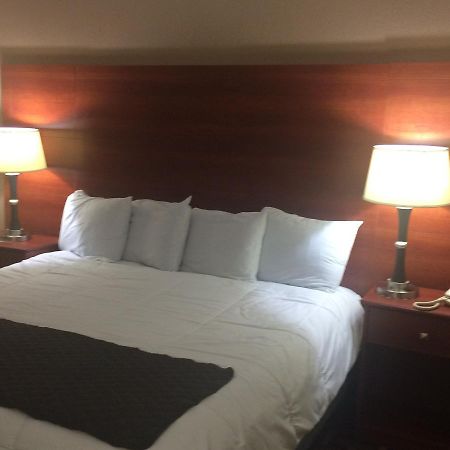 Baymont By Wyndham Paducah Hotel Exterior photo
