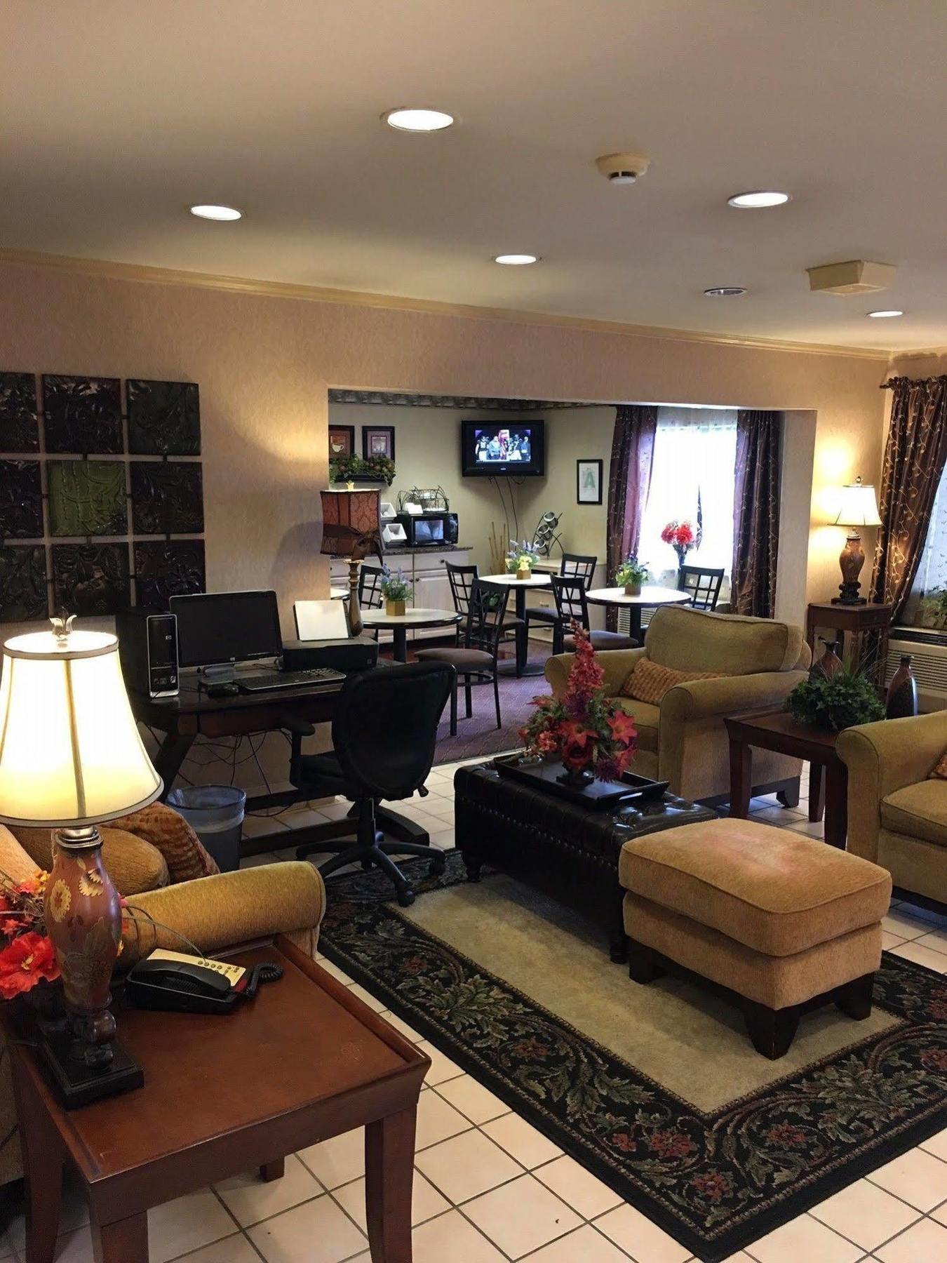 Baymont By Wyndham Paducah Hotel Exterior photo